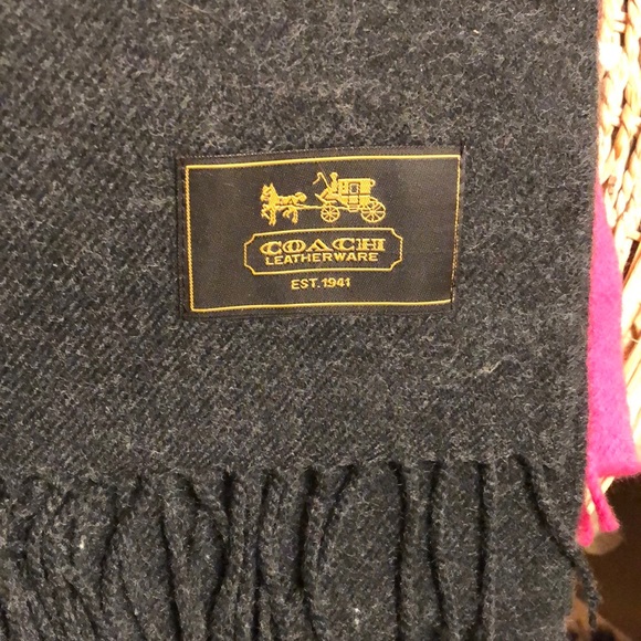 Coach Wool Scarf 🧣 gray color - Picture 2 of 2